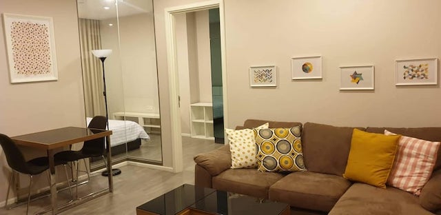 The Room Sukhumvit 69 peaceful private clean 11th floor BTS Phra Khanong รูปที่ 1