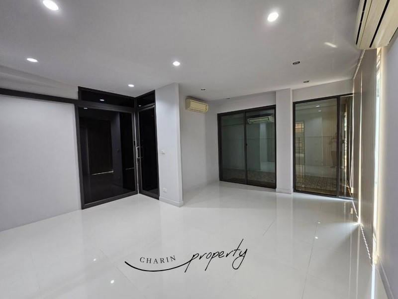 RH050723 For rent / sale townhome 4 and a half floors JADE Sathorn-Rama 3 (semi detached). รูปที่ 1