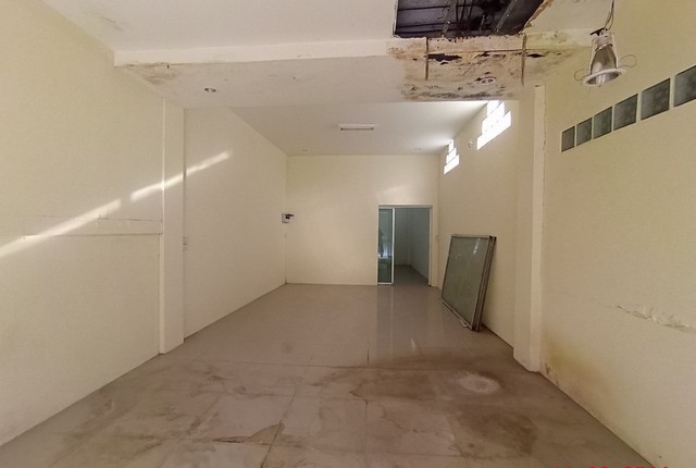 ขายอาคารพาณิชย์ 3 ชั้นใกล้โรงพยาบาลกาฬสินธุ์ อ.เมือง จ.กาฬสินธุ์ PKK04-05058 รูปที่ 1