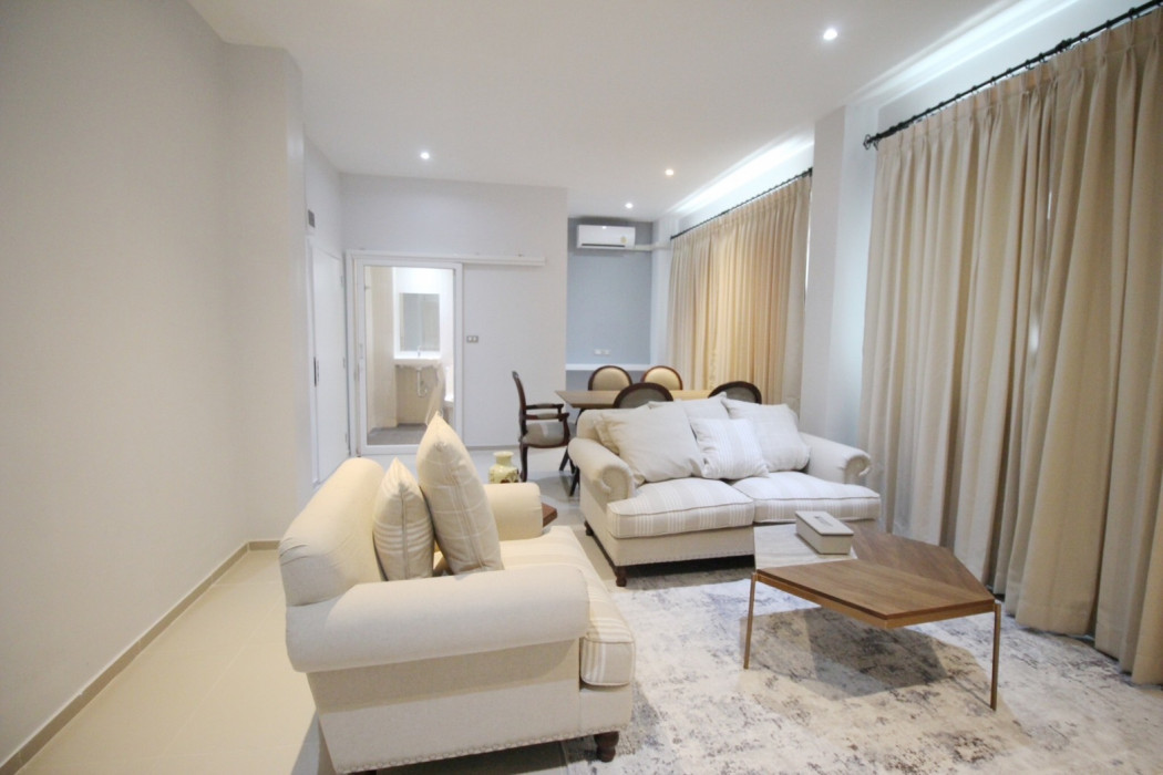 ให้เช่า Apartment ทั้งหลัง ที่รามคำแหง 16 พร้อมสระว่ายน้ำ ห้องพัก 10 กว่าห้อง รูปที่ 4