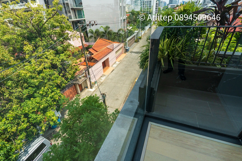 ขายคอนโด KALM Penthouse ขนาด 142 ตรม. 2 ห้องนอน 2 ห้องน้ำ ในซอยศูนย์วิจัย 2 ใกล้ รพ.กรุงเทพ ใกล้ทองหล่อ พื้นที่เยอะเหมือนอยู่บ้าน รูปที่ 1