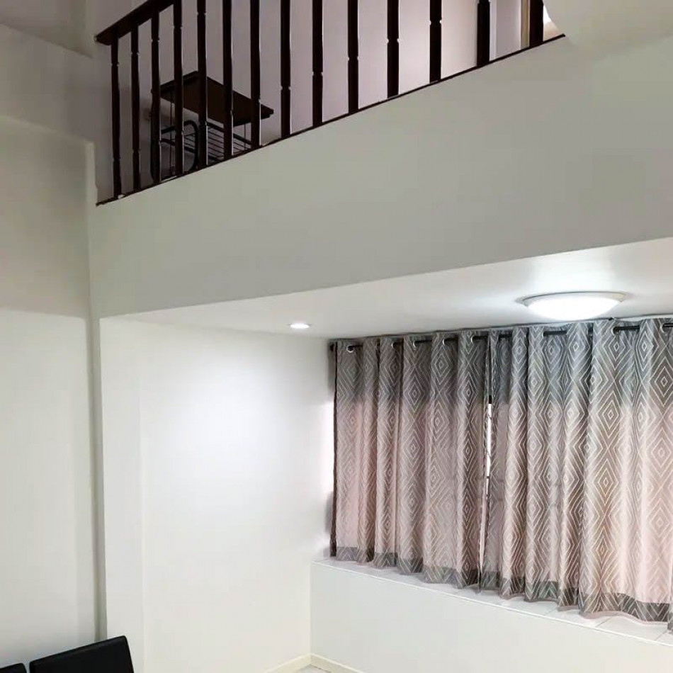 ขาย ทาวน์โฮม ขายทาวน์โฮม 3 ชั้น ตั้งอยู่ นาคนิวาส ซอย 4 252 ตรม. 21 ตร.วา รูปที่ 8