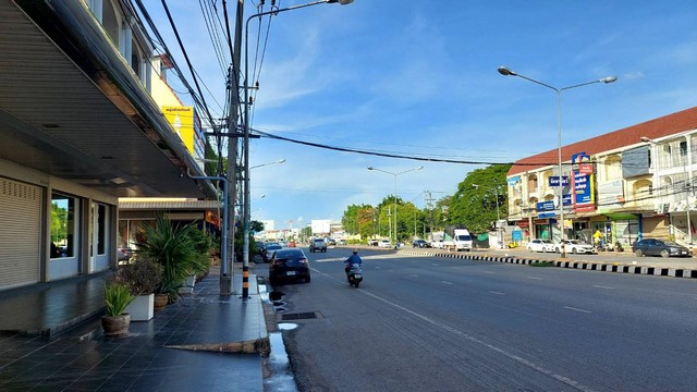 ขายอาคารพาณิชย์ 3 ชั้น ถ.มิตรภาพ ใกล้ร้านต้อยอาหารทะเล จ.หนองคาย  ZP034   รูปที่ 1