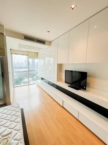 Nusasiri Grand Condo Sukhumvit 42 private peaceful 10th floor BTS Ekkamai รูปที่ 1