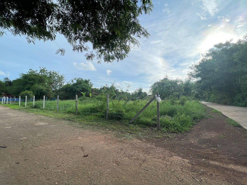 ขายที่ดินถมแล้วติดถ.คอนกรีต 2 ด้าน สวยๆราคาถูกๆ 256 ตรว.หลังโรงเรียนกบินทร์บุรี ใกล้ถ.เส้นสุวรรณศร 33 500 เมตร จ.ปราจีนบุรี รูปที่ 6