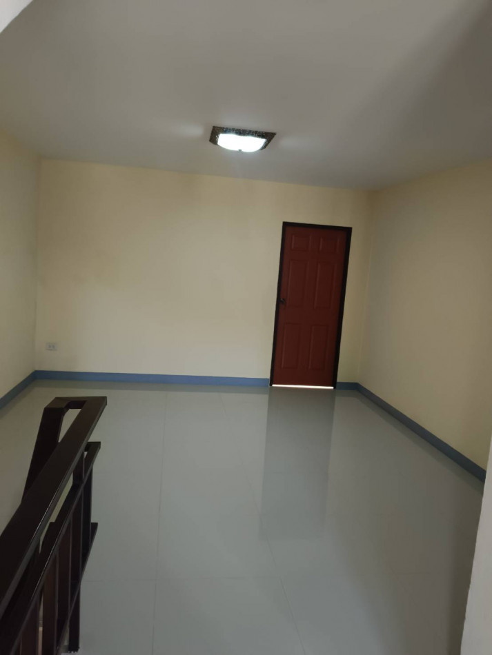 ขาย อาคารพาณิชย์ 3 ชั้น ใกล้โรงเรียนอรวินวิทยา ปลวกแดง รูปที่ 2