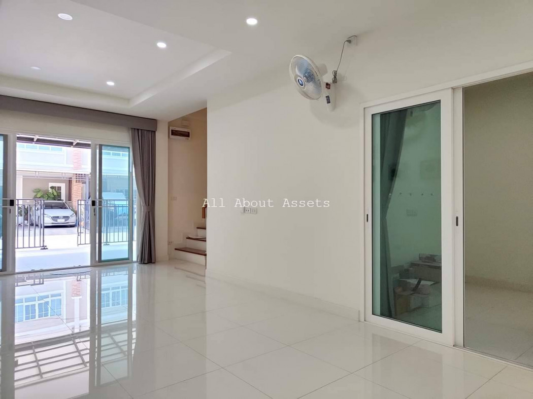 ขาย ทาวน์โฮม 2 ชั้น หมู่บ้านเดอะแพสเซจ รามอินทรา-คู้บอน โซนพิเศษ หลังบ้านไม่ติดใคร ลมพัดเย็นตลอ รูปที่ 4
