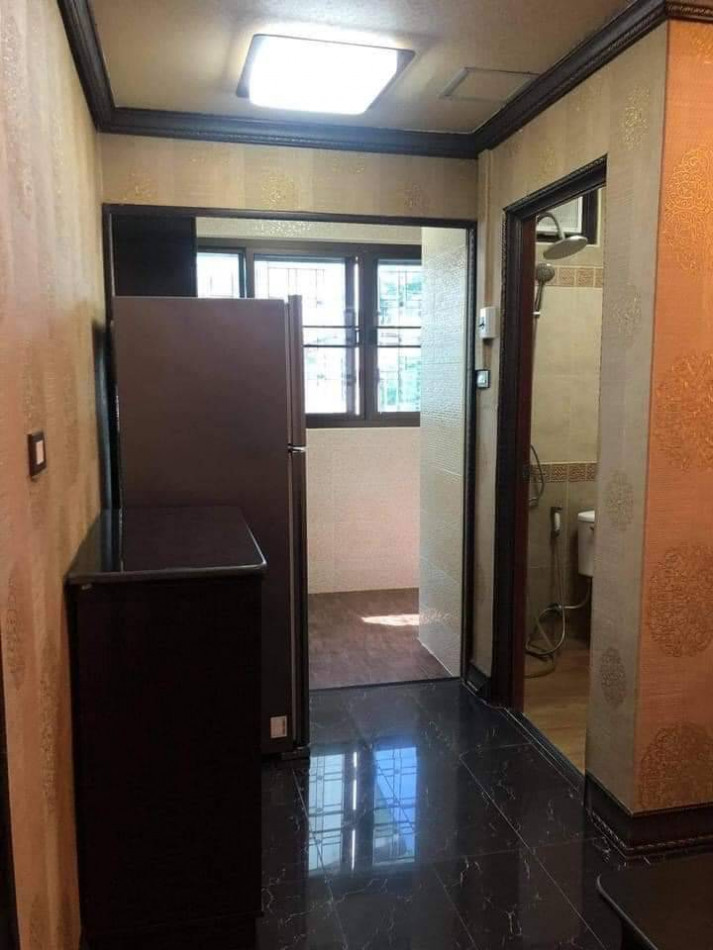 ขายห้องชุด เอื้ออาทร เสมาฟ้าคราม ลำลูกกา คลอง 2 ทำเลดี วิวสวน อยู่ติดสนามเด็กเล่น รูปที่ 4