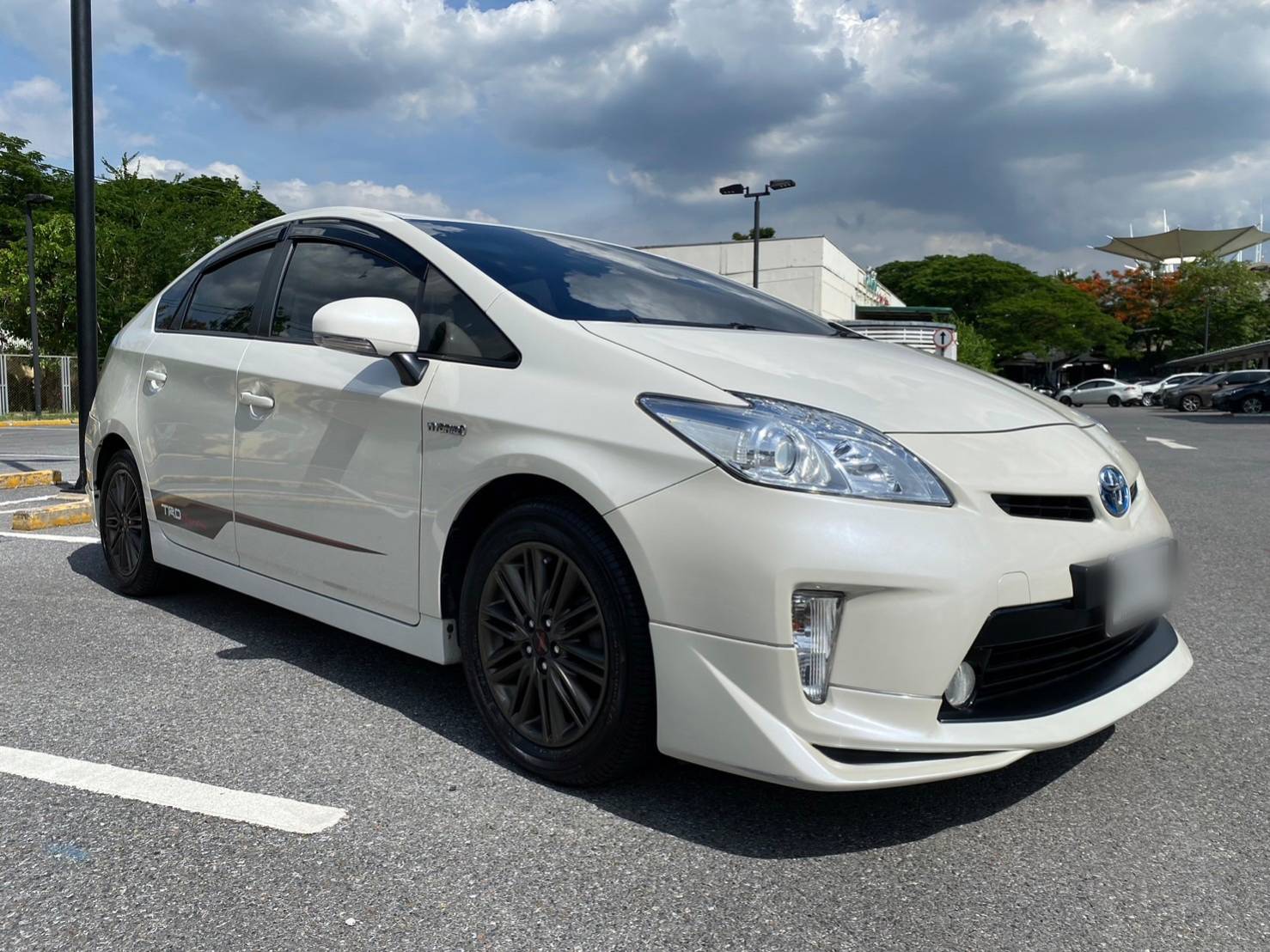 TOYOTA PRIUS 1.8 TRD​ ปี 2013​ 