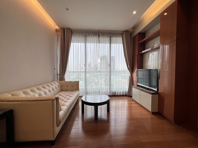 The Address Sukhumvit 28 spacious safe convenient 14th floor BTS Phrom Phong รูปที่ 1