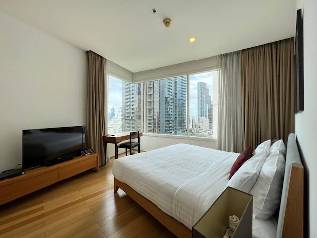 XXXIX by Sansiri spacious private 12A floor BTS Phrom Phong รูปที่ 1