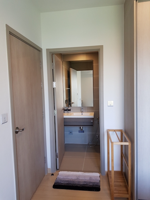 Whizdom Connect safe peaceful fully furnished 7th floor BTS Punnawithi รูปที่ 1