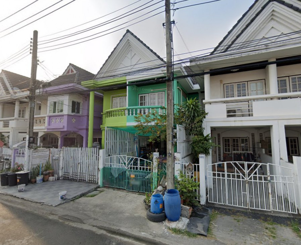 ขายบ้านทาวน์เฮ้าส์ 18 ตรว. 2 ชั้น 3นอน 2น้ำ ถ.นวมินทร์ 157 แยก6-2 หมู่บ้านพรบดินทร์ ใกล้รพ.พญาไท ขาย 2.49 ล้านบาท รูปที่ 5