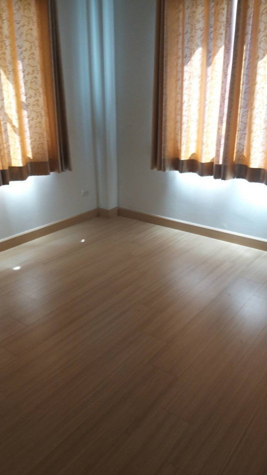 ขายบ้านเดี่ยวในหมู่บ้านประภัสสรหนองตำลึง 28 ตรว. 3 ห้องนอน 2 ห้องน้ำ พานทอง ชลบุรี รูปที่ 4
