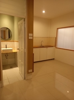 ให้เช่า ออฟฟิศ Office and warehouse for rent Sukhumvit 103  140 ตรม. รูปที่ 3