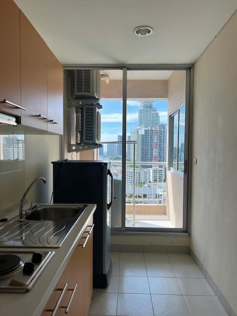 Life Sukhumvit 65 private peaceful clean 16th floor BTS Ekkamai รูปที่ 1