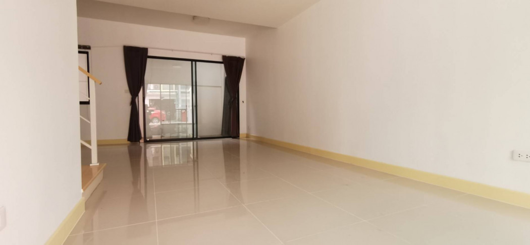 ขาย ทาวน์โฮม เดอะคอนเนค 31 100 ตรม. 18.2 ตร.วา บ้านสวย ทำเลดีมาก น่าอยู่ รูปที่ 3