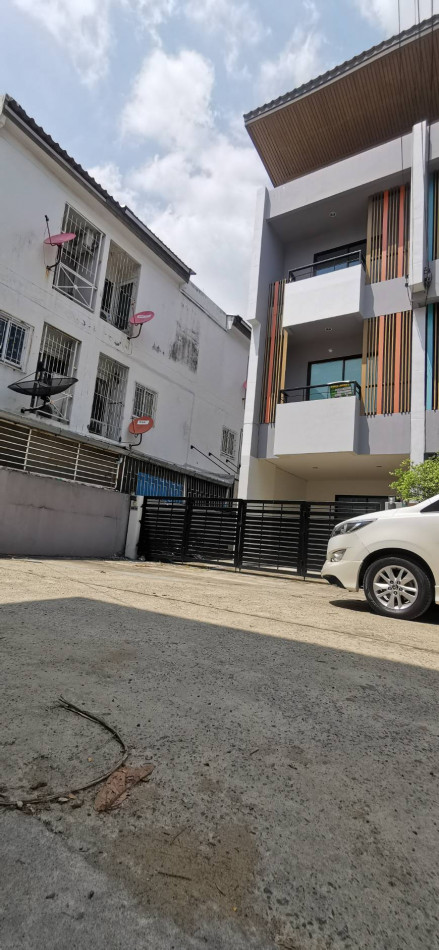 ขาย ทาวน์โฮม เดอะซิมโฟนี่  นวมินทร์ 128 ตรม. 32 ตร.วา รูปที่ 2