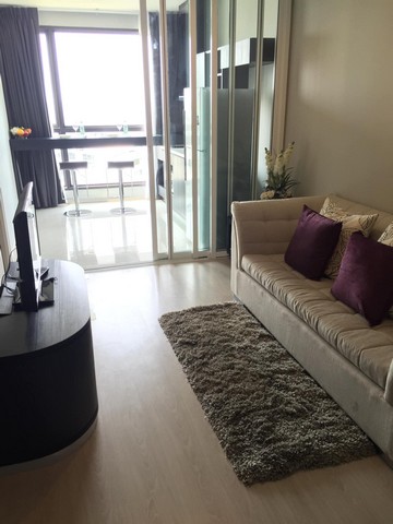 Rhythm Sukhumvit 44 spacious convenient peaceful 11th floor BTS Phra Khanong รูปที่ 1