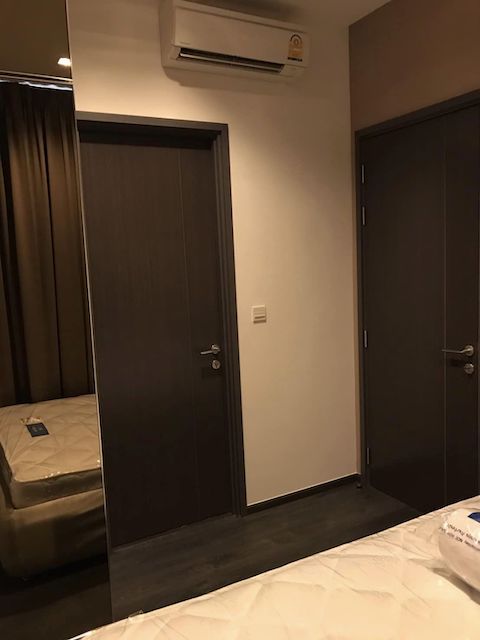 Edge Sukhumvit 23 nice convenient private 6th floor BTS Asoke รูปที่ 1