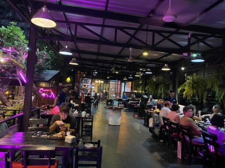 ขาย อาคารพาณิชย์ ดำเนินกิจการต่อได้เลย de moon bangkok รัชดาซอย4 800 ตรม. 200 ตร.วา จอดรถได้เยอะ รูปที่ 5