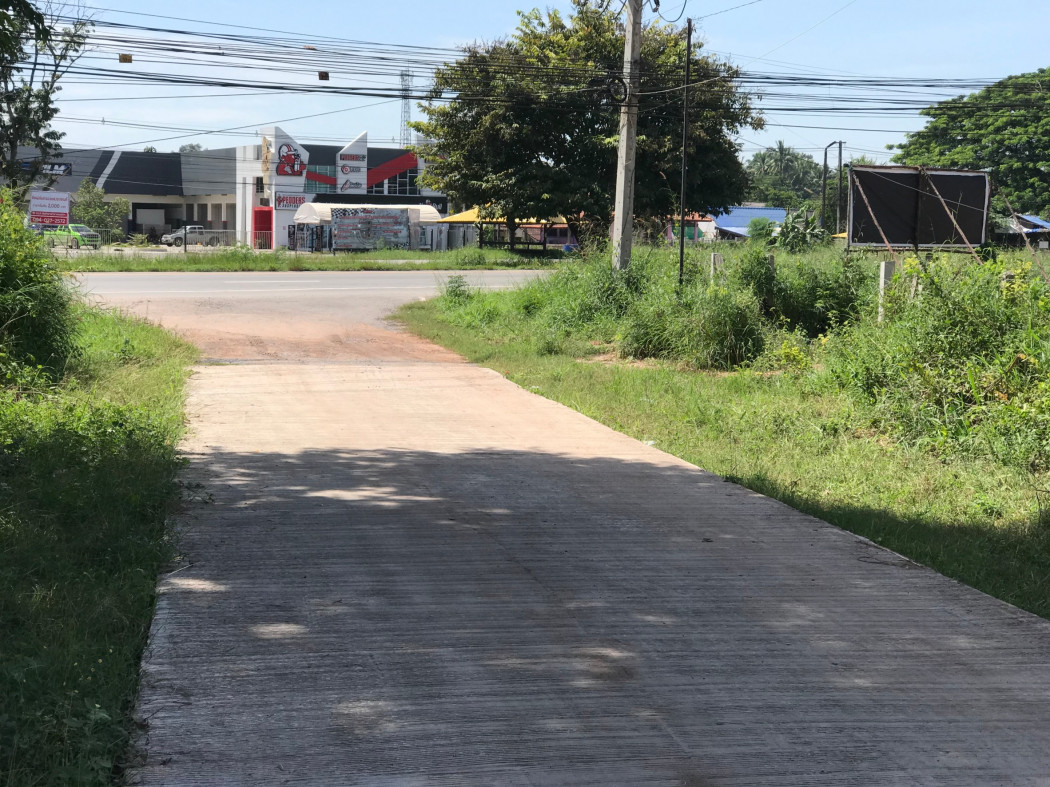 ขาย ที่ดิน ในตัวเมืองอุดรธานี ติดถนน 4 ไร่ 1 งาน 51 ตร.วา รูปที่ 3