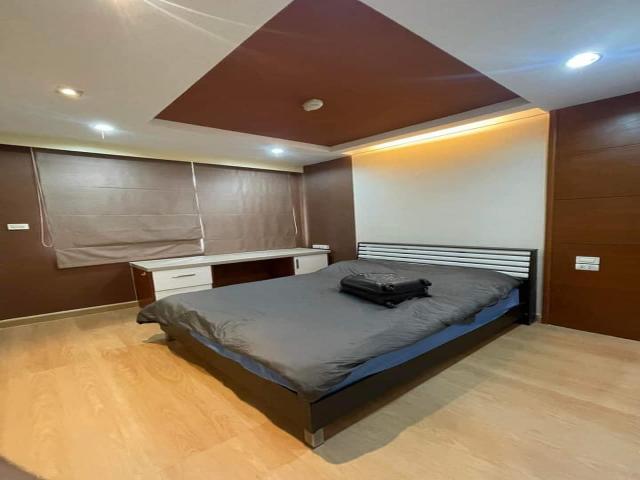 ให้เช่าห้องคอนโดklangkrung Resort Ratchada ห้องอยู่ตึก B1 ชั้น 5  พื้นที่ 36 ตรม.1 ห้องนอน 1 ห้องน้ำ ราคาเช่า 12,500 /เดือน  โทร 0958195559 รูปที่ 1