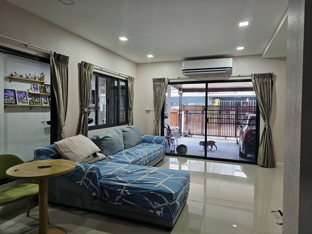 For Sale : Phuket Town, 2-Storey Townhome, 4 Bedrooms 3 Bathrooms รูปที่ 1