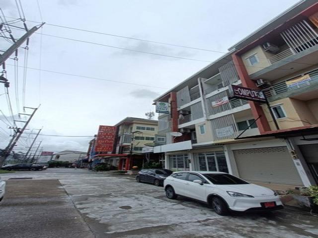 For Sales : Thalang, 4-Storey Commercial Building, 6 bedroom 6 bathroom รูปที่ 1