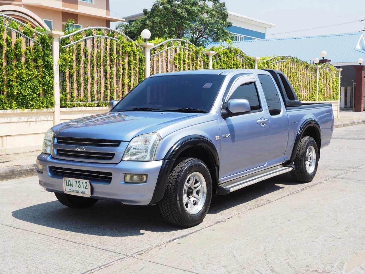 ISUZU D-MAX SPACECAB 2.5 SLX รูปที่ 1