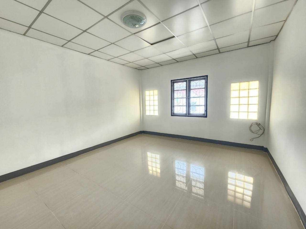 ขาย ทาวน์โฮม รีโนเวทใหม่ทั้งหลังพร้อมอยู่ บ้านทวีทอง 1 96 ตรม. 14.3 ตร.วา รูปที่ 6