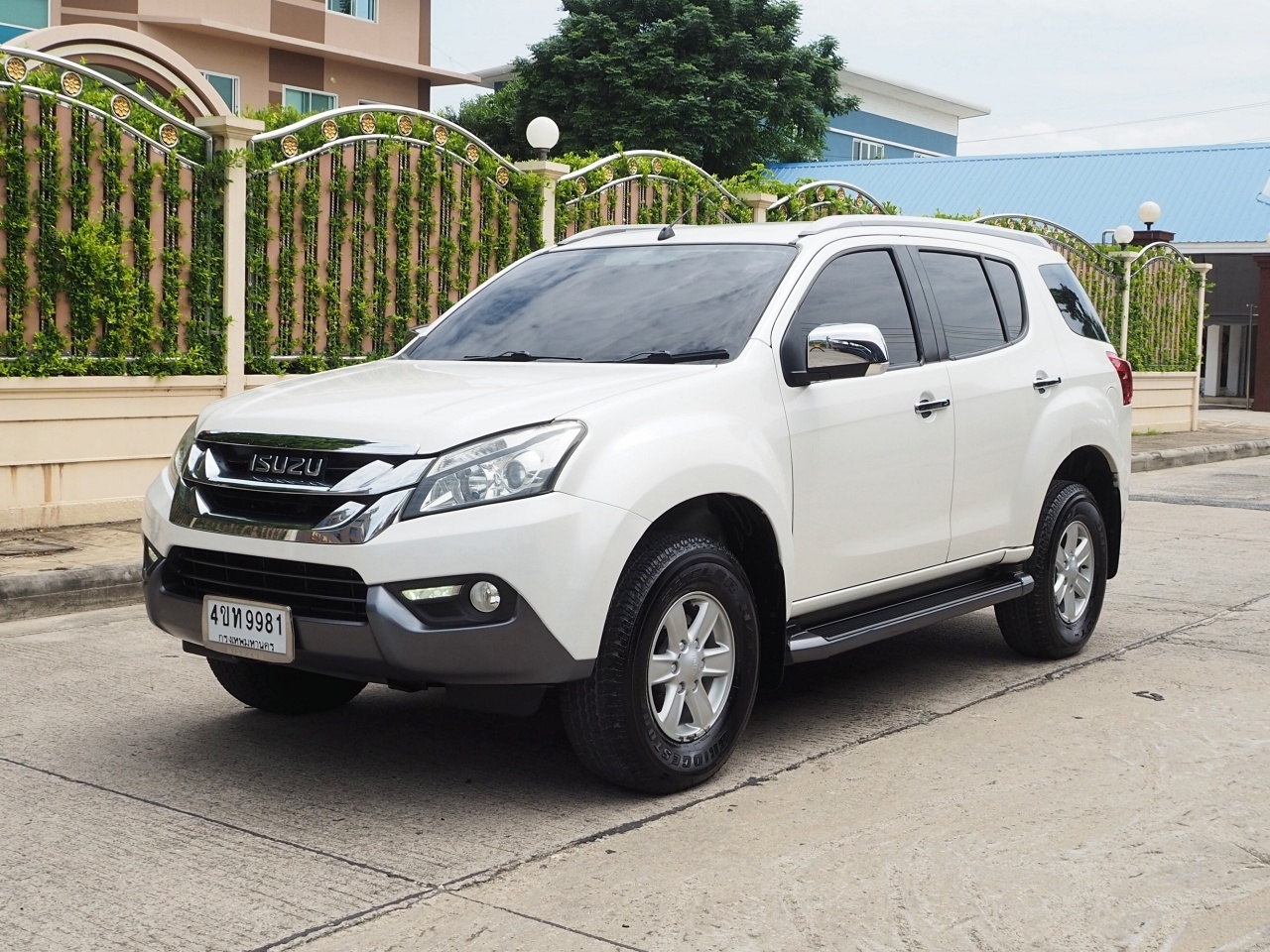 ISUZU MU-X 2.5 VGS DVD ปี 2014  รูปที่ 1