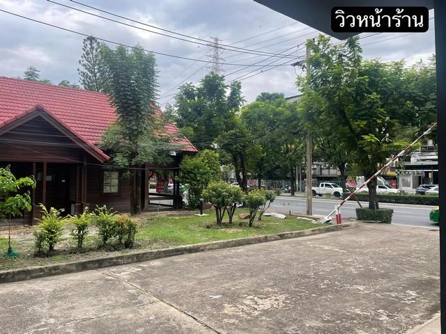 ให้เช่าโชว์รูม ติดถนนพัฒนาการ พื้นที่ใช้สอย 226 ตรม. ใกล้รพ.วิภาราม พัฒนาการ เหมาะทำโชว์รูม กิจการที่ต้องการหน้าร้าน  รูปที่ 1