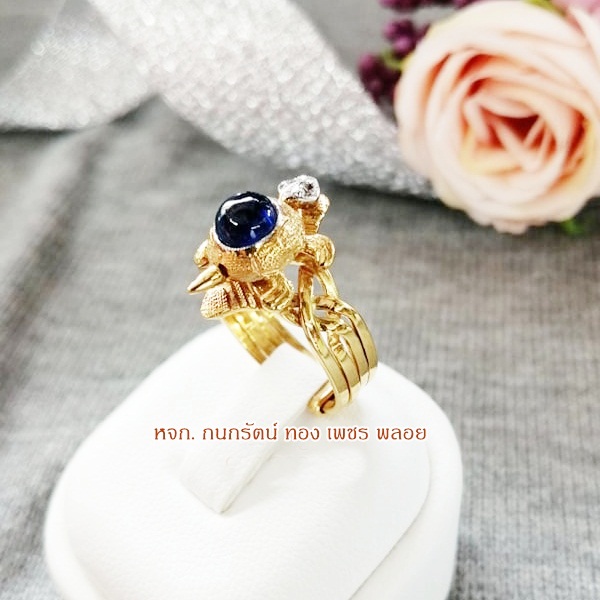 “แหวนกล” สวยซับซ้อน แหวนทำมือสุดคลาสสิกแห่งเมืองจันทบุรี มีใบรับประกันจากทางร้าน ผ่อนได้ 0% นานสูงสุดถึง 10 เดือน รูปที่ 9
