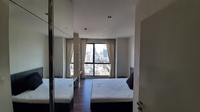 The Room Sukhumvit 62 clean nice private 19th floor BTS Punnawithi รูปที่ 1