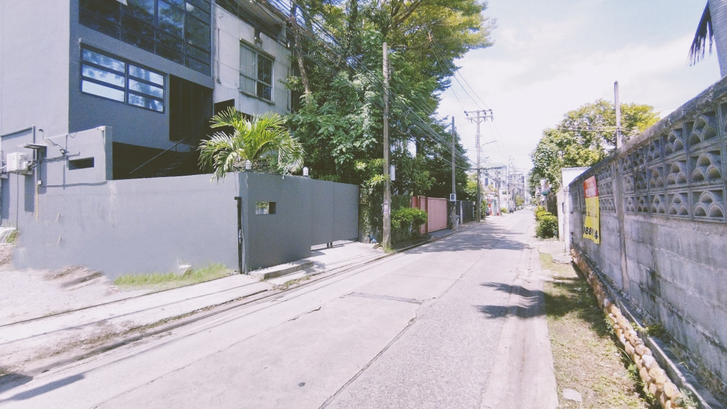 ให้เช่า Home Office รัชดาภิเษก 32 แยก 5 ใกล้ MRT ลาดพร้าว 1 กม จอดรถ 10 คัน รูปที่ 2
