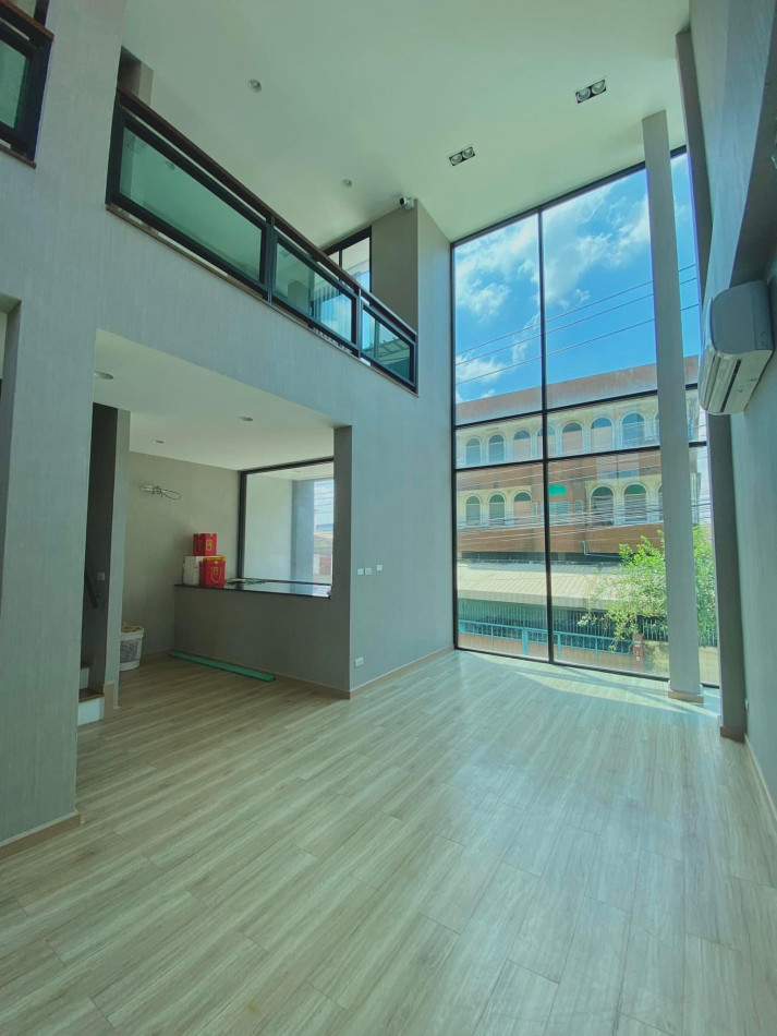 ให้เช่า บ้าน-Home office รัชดา ลาดพร้าว แปลงมุม ใกล้ MRT สุทธิสาร โชคชัย4 รูปที่ 3