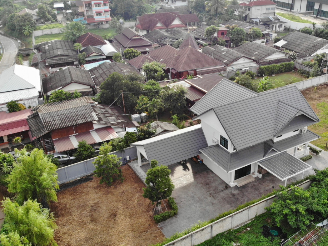 รูปย่อ บ้านหรูใกล้โครงการ ศุภาลัย ทัสคานี ดอนแก้ว-แม่ริม  สวนส่วนตัวขนาดใหญ่ 1 ไร่ 2 งาน 77 ตร.วา รูปที่2