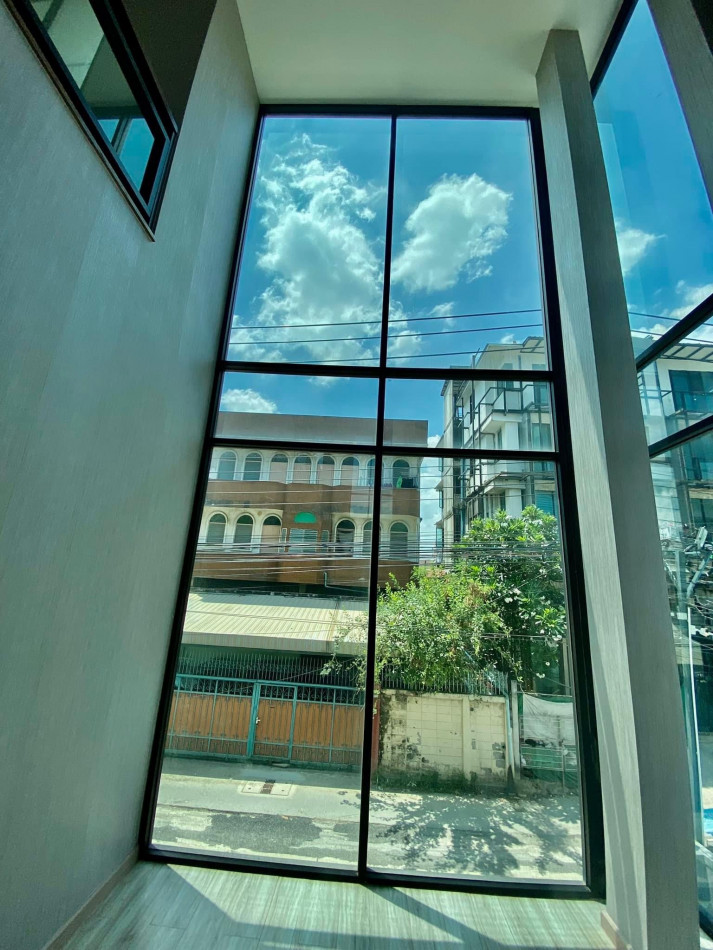 ให้เช่า บ้าน-Home office รัชดา ลาดพร้าว แปลงมุม ใกล้ MRT สุทธิสาร โชคชัย4 รูปที่ 4