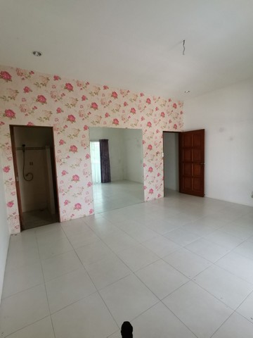For Sales : Chalong, 2-Storey Commercial Building, 2 Bedrooms 2 Bathrooms รูปที่ 1