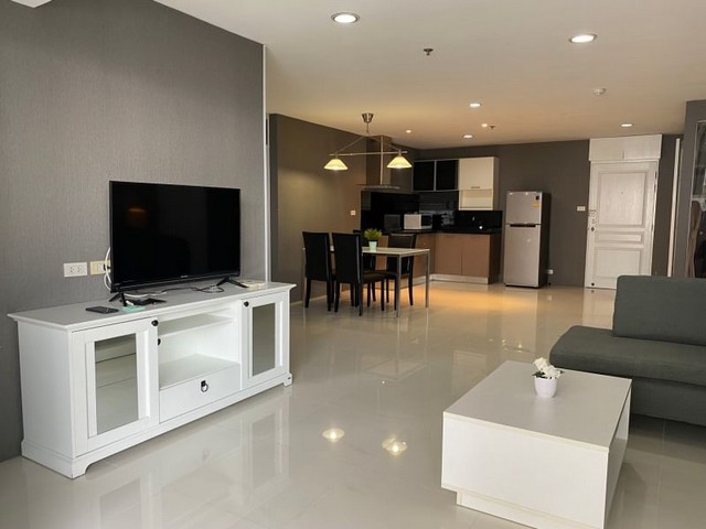 Waterford Sukhumvit 30 spacious clean beautiful view 13th floor BTS Phrom Phong รูปที่ 1