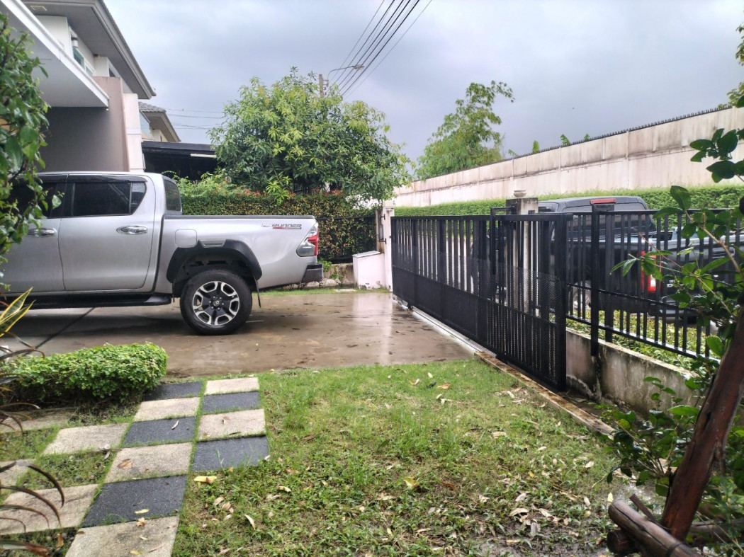 ให้เช่า บ้านเดี่ยว บ้านใหม่ มัณฑนาเลควัชรพล 136 ตรม. 55.5 ตร.วา เฟอร์ครบ รูปที่ 2