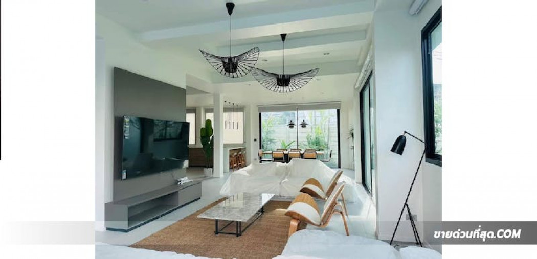 ให้เช่าด่วน บ้านหรู Pool Villa 2 ชั้น ย่านเอกมัย เนื้อที่ 126 ตร.ว. รูปที่ 3
