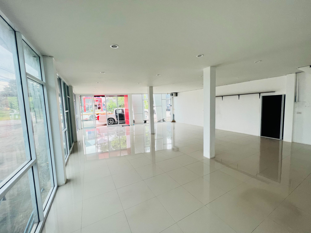 ขาย ออฟฟิศ อาคารสำนักงานพร้อมที่ดิน 2500 ตรม. 1 ไร่ 2 งาน 68 ตร.วา รูปที่ 4