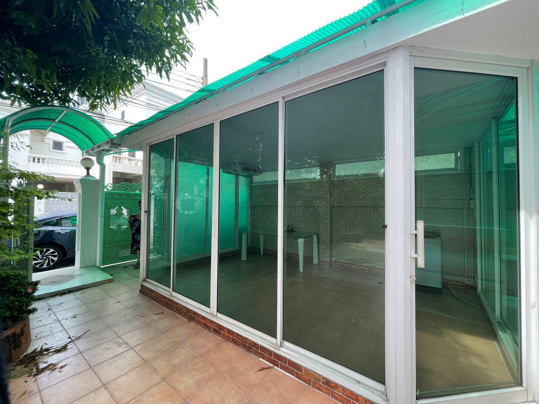 Classic House for rent in Sukhumvit soi 36, near BTS Thonglor 500 meter รูปที่ 2