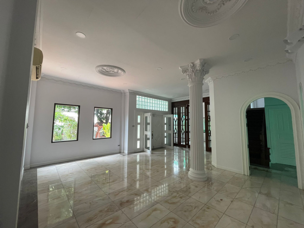 Classic House for rent in Sukhumvit soi 36, near BTS Thonglor 500 meter รูปที่ 4