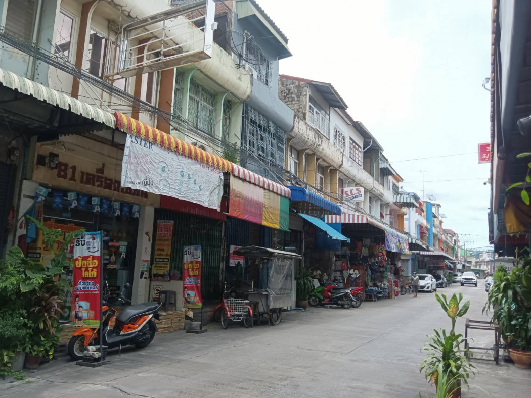 ขาย อาคารพาณิชย์ ติดถนนเพชรเกษม เข้าซอยเพียง 40 เมตร - 87 ตรม. 10.2 ตร.วา รูปที่ 2