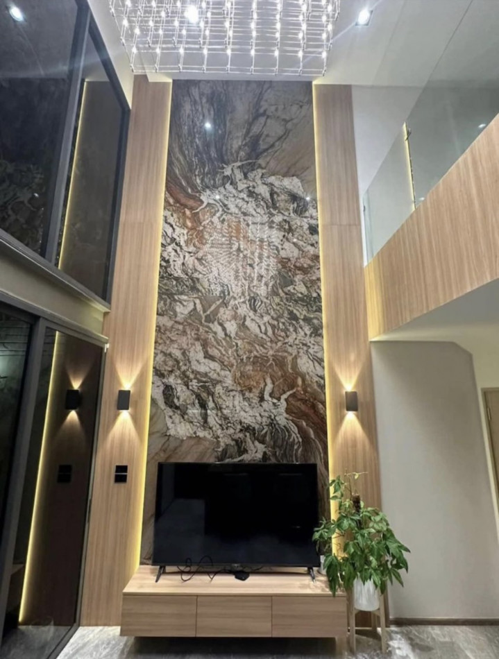 ขาย-ให้เช่า Luxury ทาวน์โฮม THER Ladprao 93 เพียง 600 ถึง BTS มหาดไทย ตกแต่งหรู รูปที่ 2