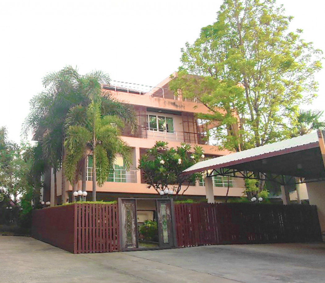 ขาย อาคารสำนักงาน พร้อมบ้านเดี่ยวสุดหรู ( 562 ตร.ว. ) สุขุมวิท 101 กรุงเทพมหานคร รูปที่ 2