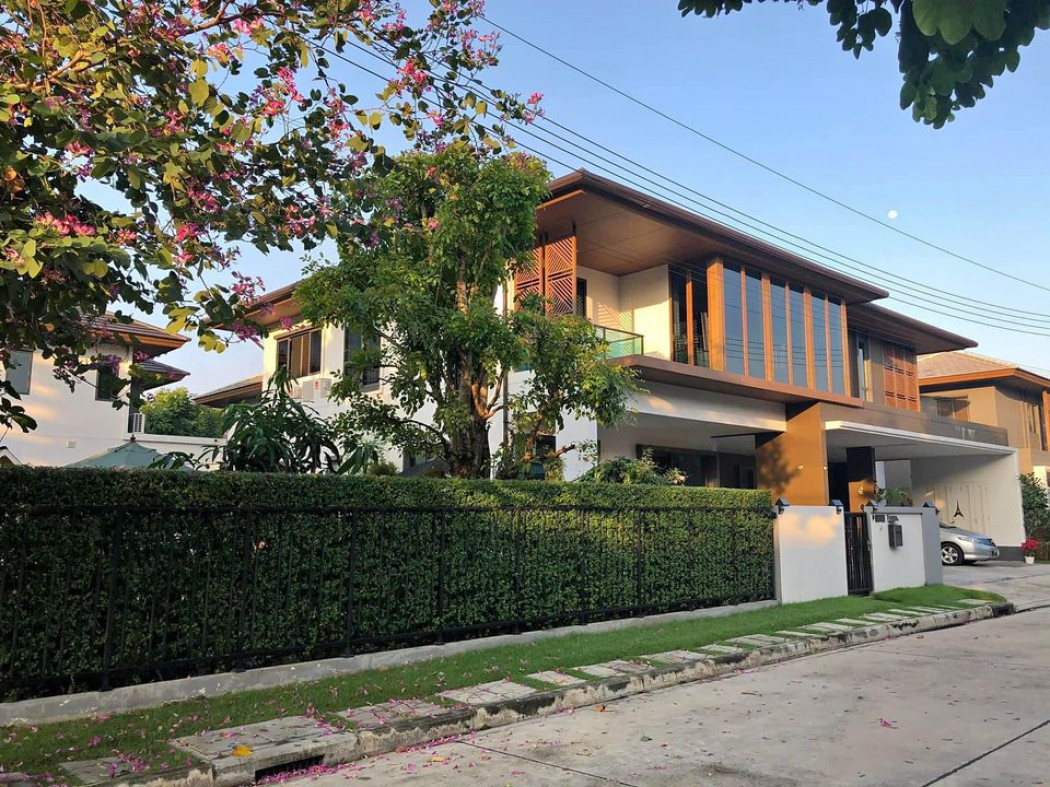 ขาย-ให้เช่า บ้านเดี่ยว บุราสิริ พัฒนาการ Modern Luxury 4 ห้องนอน รูปที่ 3
